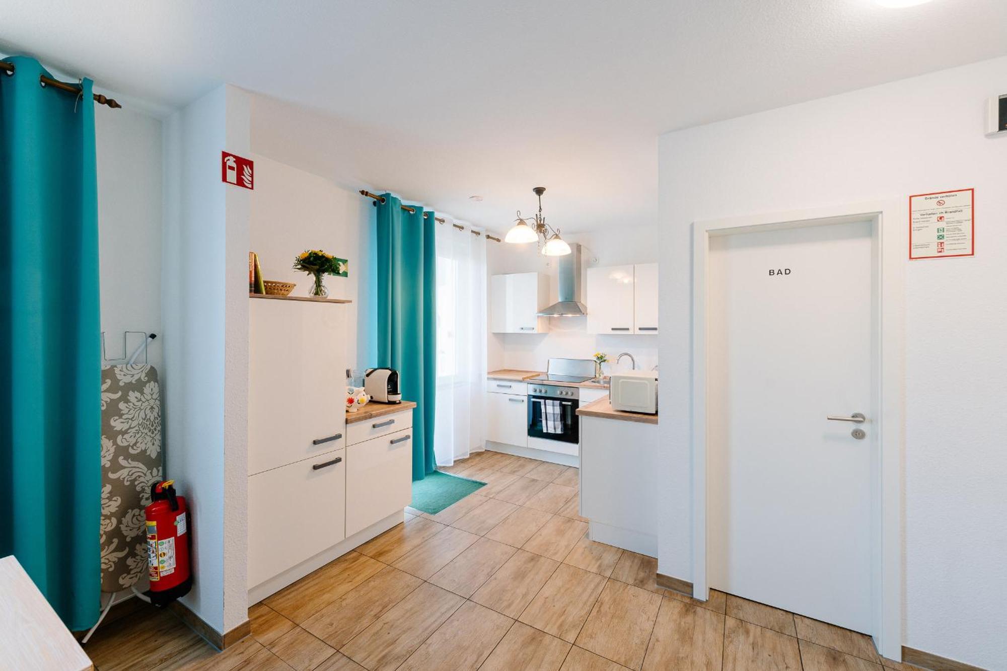 Gaestehaus Am Flughafen Duesseldorf Екстериор снимка