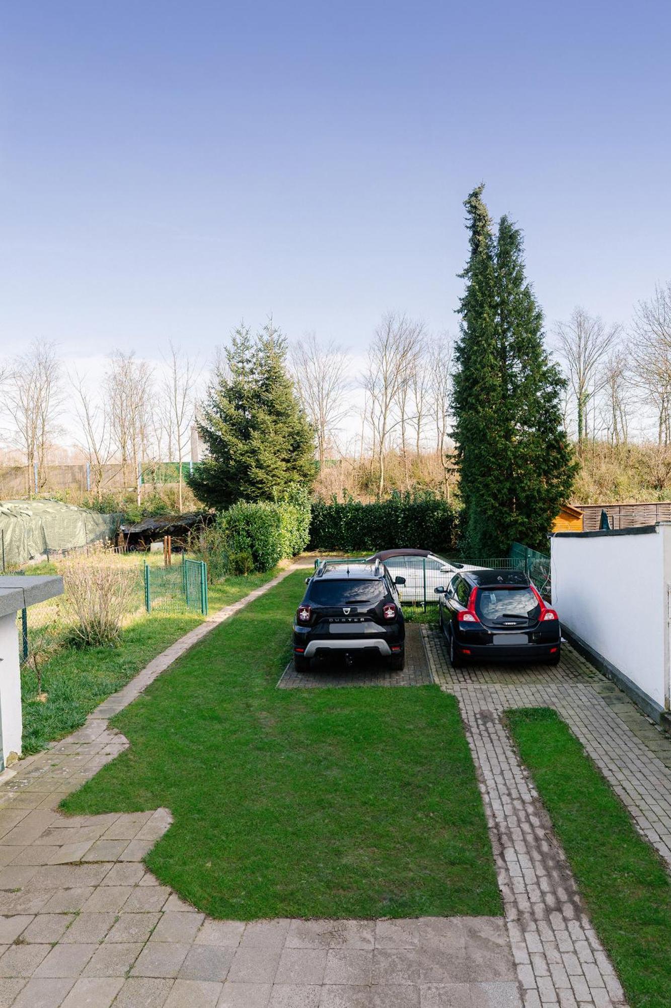 Gaestehaus Am Flughafen Duesseldorf Екстериор снимка